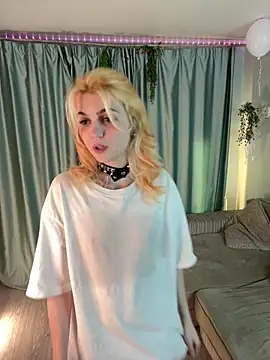 FannyRay live sex cam