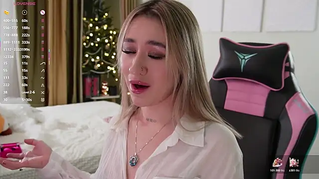 Fiona-Love live sex cam