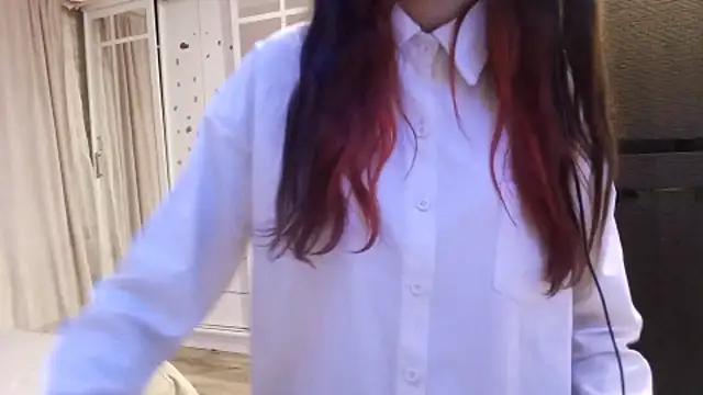 KizzieSchronce live sex cam