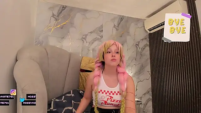 Katemoss70 live sex cam