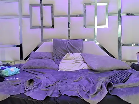 Hailey_Carter2's cam snapshot