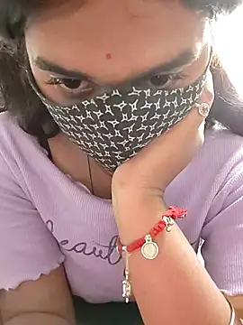 Cut_madhuri's cam snapshot