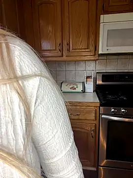 LittleMissEeve's cam snapshot