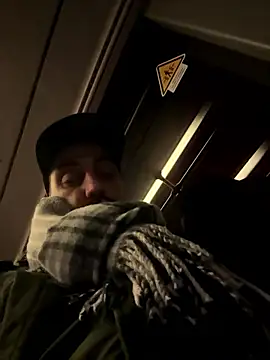 AlexGogo23's cam snapshot