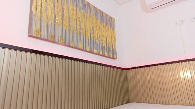 isa_taylorr_'s cam snapshot