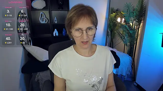 Paris_Cherry's cam snapshot