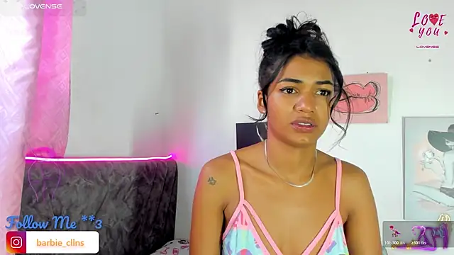 BarbieHotLaura live sex cam