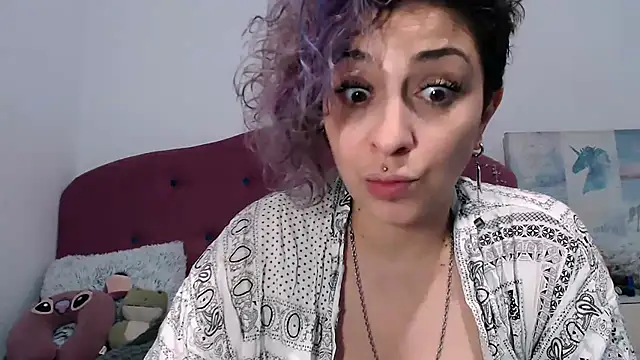 AAARUNY's cam snapshot