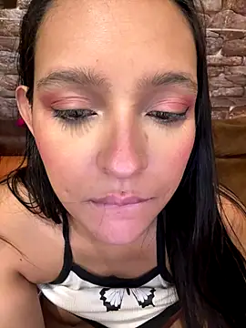 twohornys live sex cam