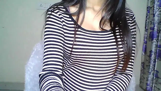 Naughty_Nayra's cam snapshot