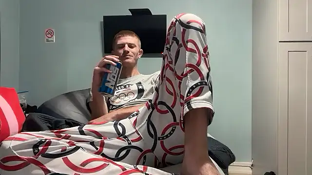 greekmythics's cam snapshot