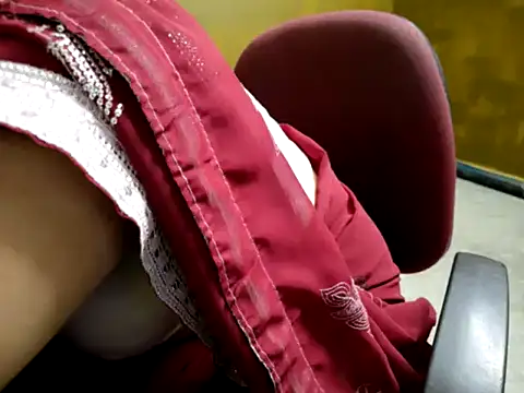 Tamil_VirginAss2's cam snapshot