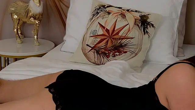 milaleoneli's cam snapshot