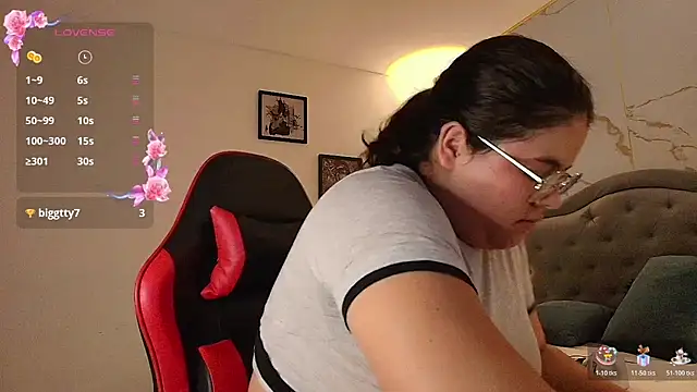 Nina_Rouge7's cam snapshot