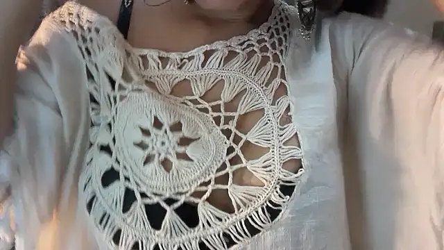 Cupid_of_Hearts's cam snapshot