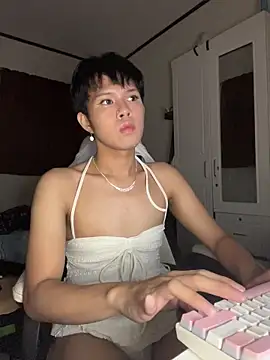 Plaxtique live sex cam