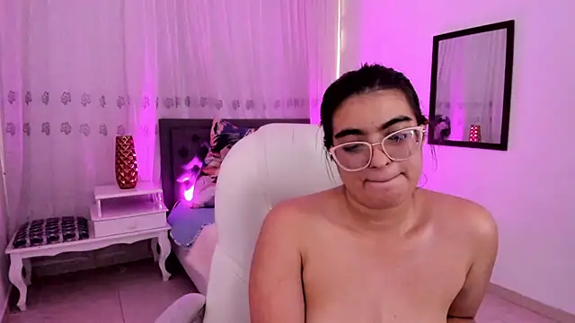 Luna_Jonnes1's cam snapshot