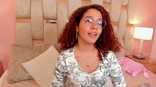 avrilwaynee's cam snapshot