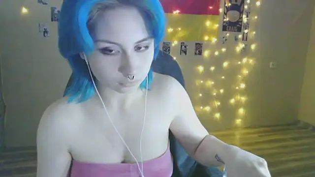 LeisaHopperstad's cam snapshot