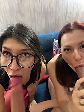 RussianGirls_'s cam snapshot