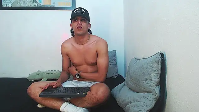 Robisson_zack's cam snapshot