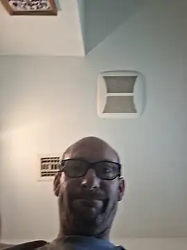 whateveruwanthowever's cam snapshot