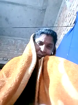 Savita992 live sex cam