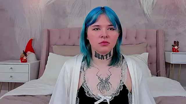 EmmaMalone's cam snapshot