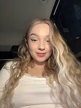 -teenytiny- live sex cam