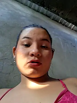 hot-mom22 live sex cam