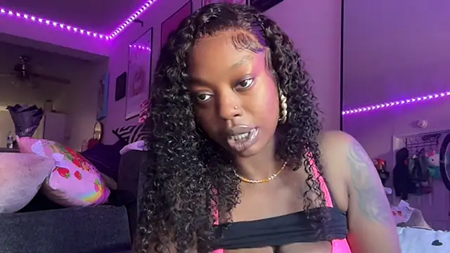 sevynsexysinss's cam snapshot