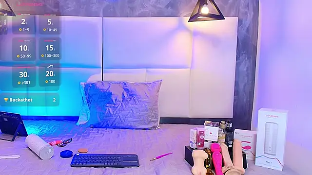 Realbadbxtch live sex cam