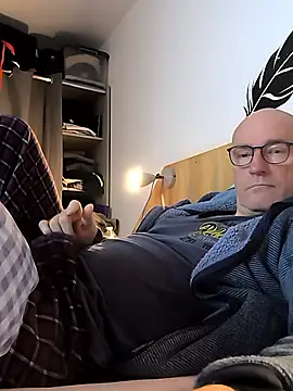 bogland33 live sex cam