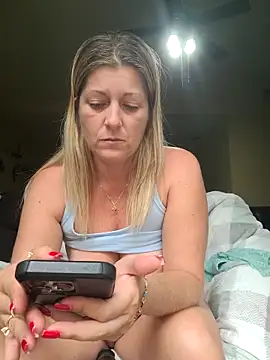 NikkiBlisss's cam snapshot