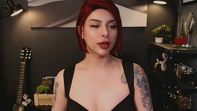 LetisiaRocks live sex cam