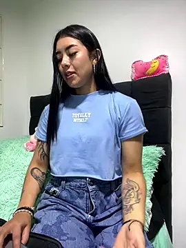 emily_24x live sex cam