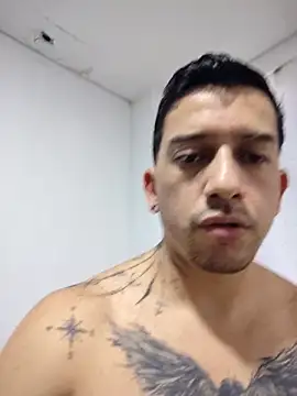 MrWolfHot live sex cam