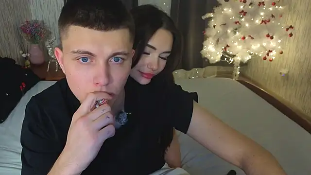 DenisSofiaa live sex cam