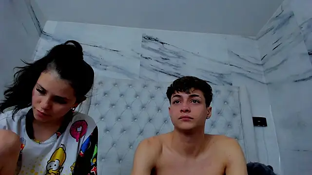 Ari_and_Storm live sex cam