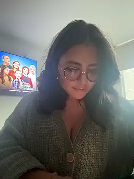 sukhakunis1 live sex cam