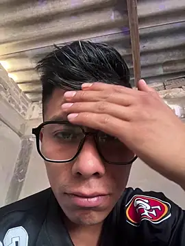 Marko-18 live sex cam