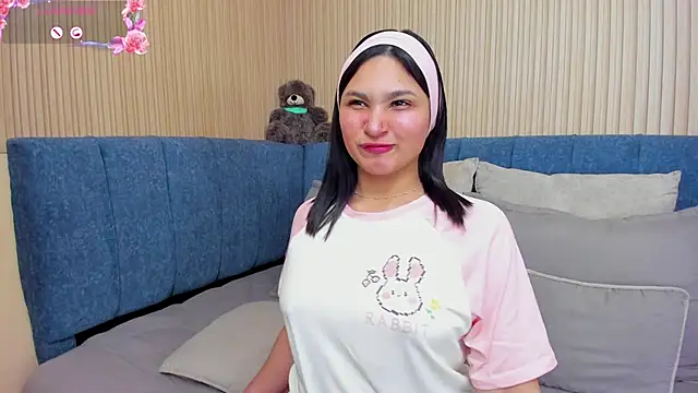 angel_ponce's cam snapshot