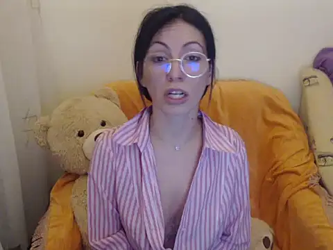 Emmatoo live sex cam