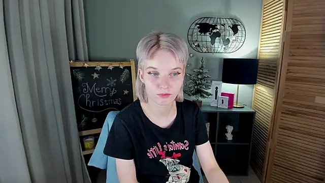 Madelaineses's cam snapshot