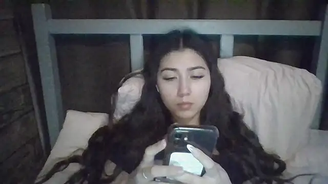 Virginia_Hicks's cam snapshot