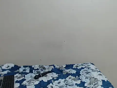 SexyLipss_'s cam snapshot