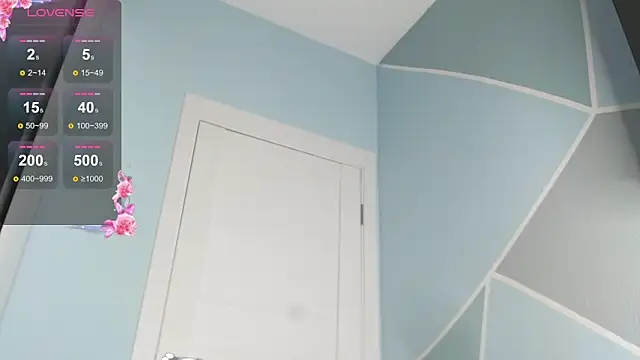 MilaniaCute live sex cam