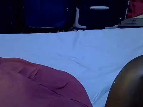 Adaline-Paris's cam snapshot