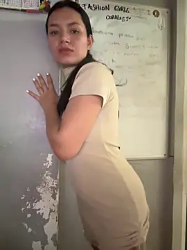 RoxanaBorns_'s cam snapshot