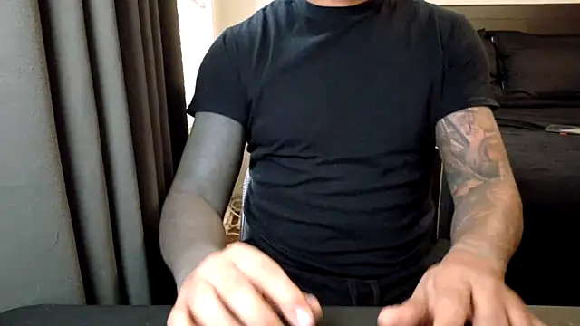 WyattBBC live sex cam